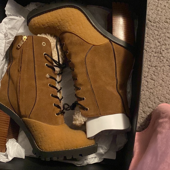 Coach boots - Picture 2 of 6